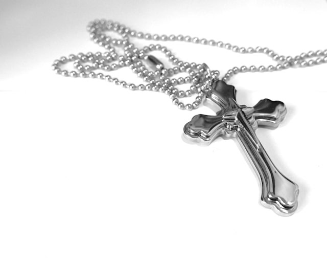 A cross necklace